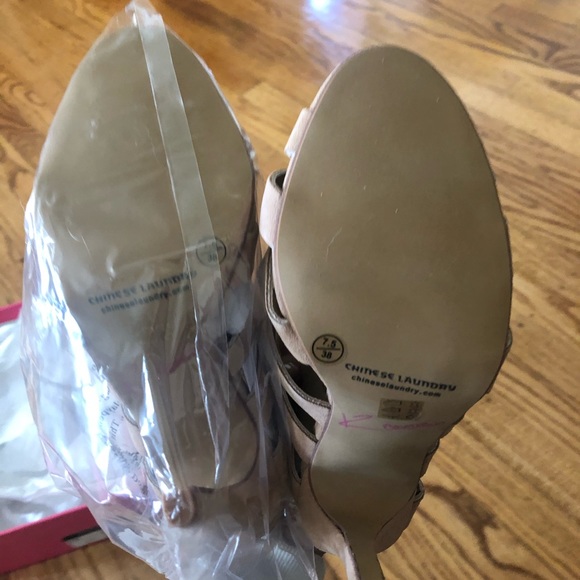 Chinese Laundry Kristin Cavallari Poppy heels - Picture 3 of 4